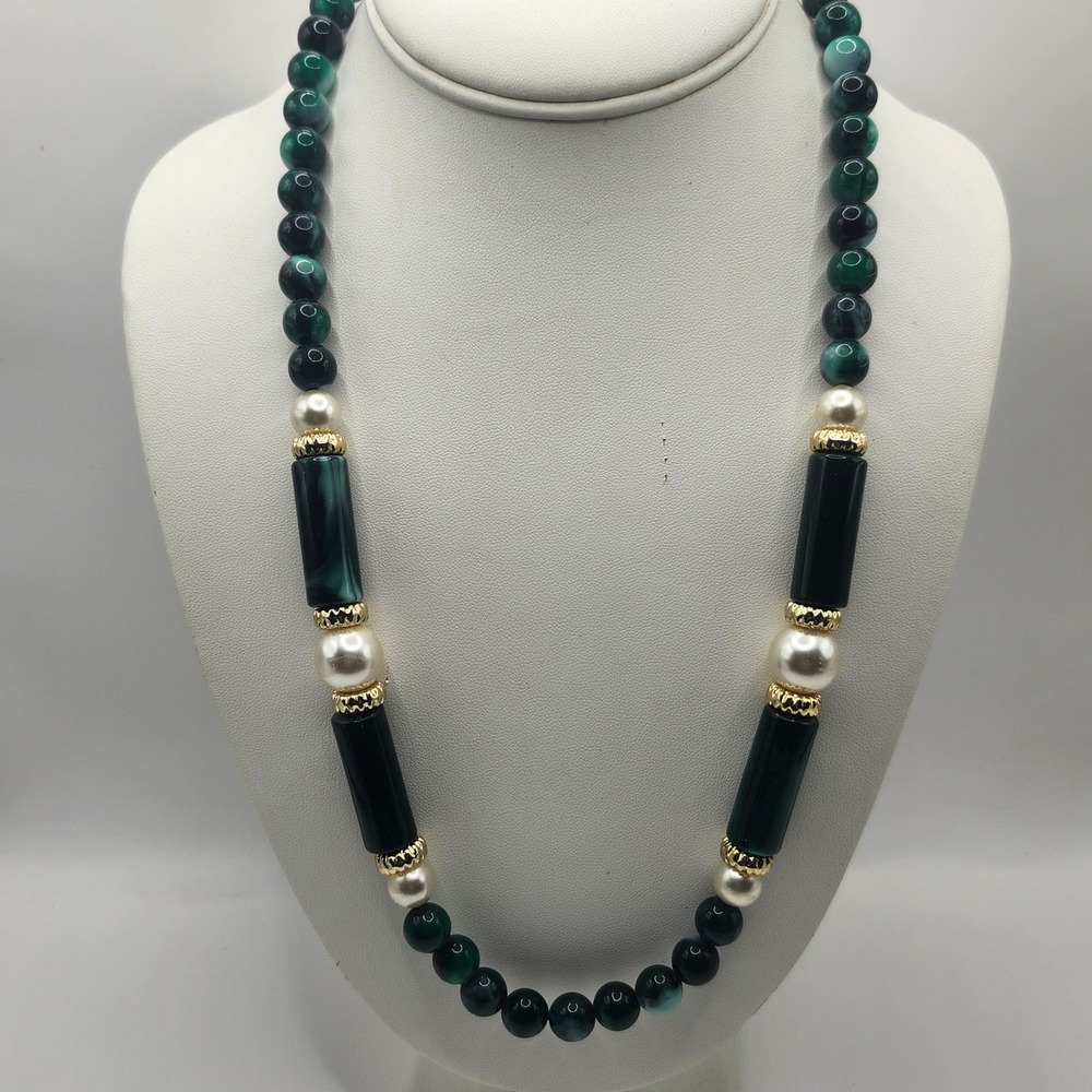 Vintage Green Faux Malachite Beaded Necklace with Faux Pearls and‎ Gold Tone